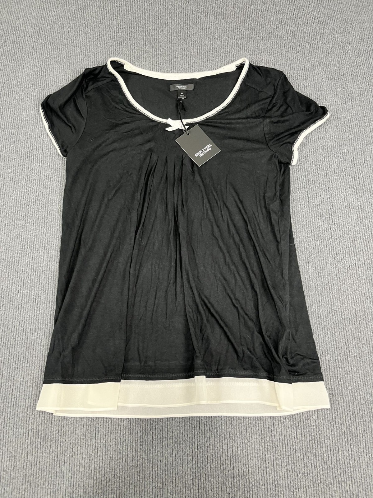 Simply Vera Vera Wang Womens M Black Pleated Short-Sleeve Top NWT Contrast Trim