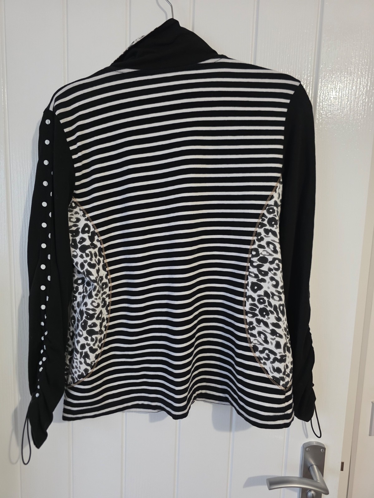 Betty Barclay Elements Black & White Jacket – Size L – Ruched Sleeve Detail