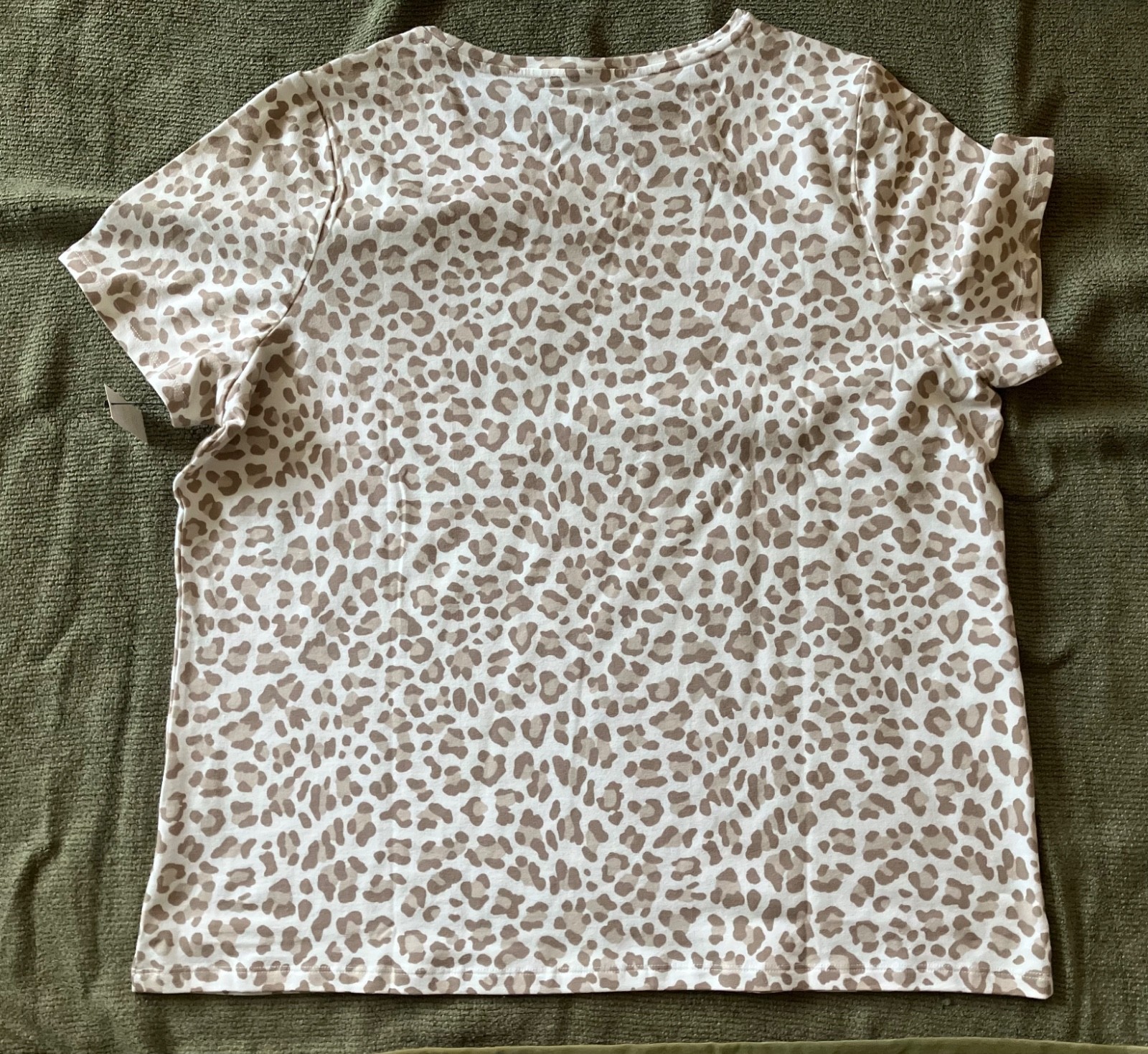 NWT Talbot’s Alluring Leopard Crewneck Tee Size 2x Current Season!