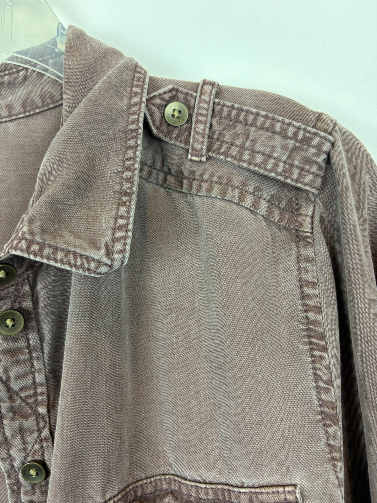 American Eagle Shirt Womens Medium Boyfriend Fit Plum Chambray Utility Button Up
