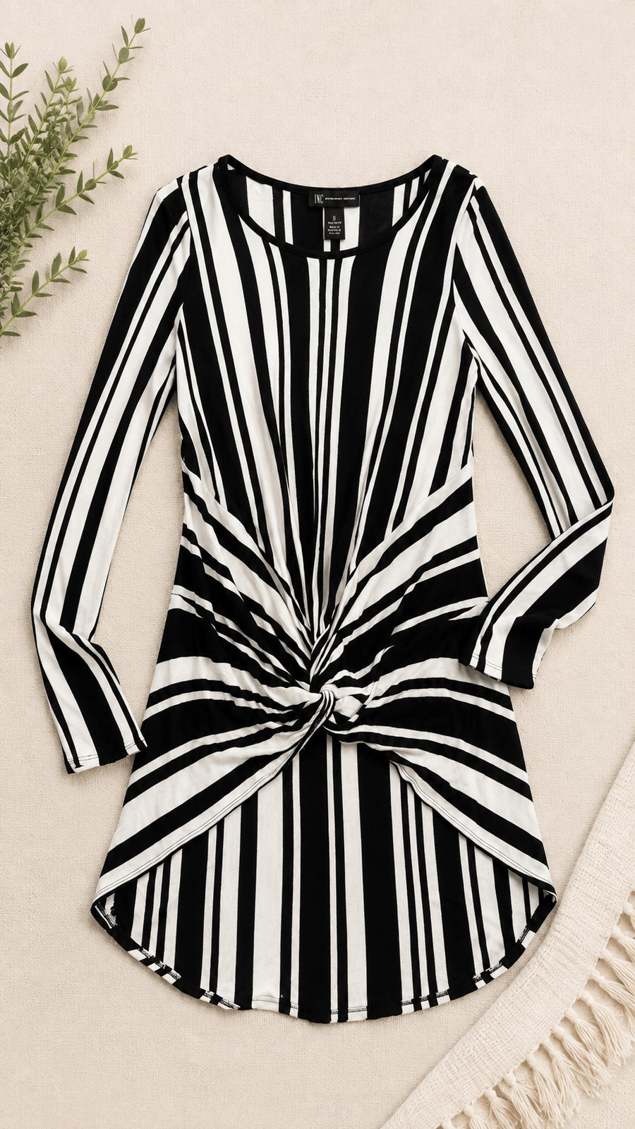 INC International Concepts Black & White Striped Twist Front Top Size Small