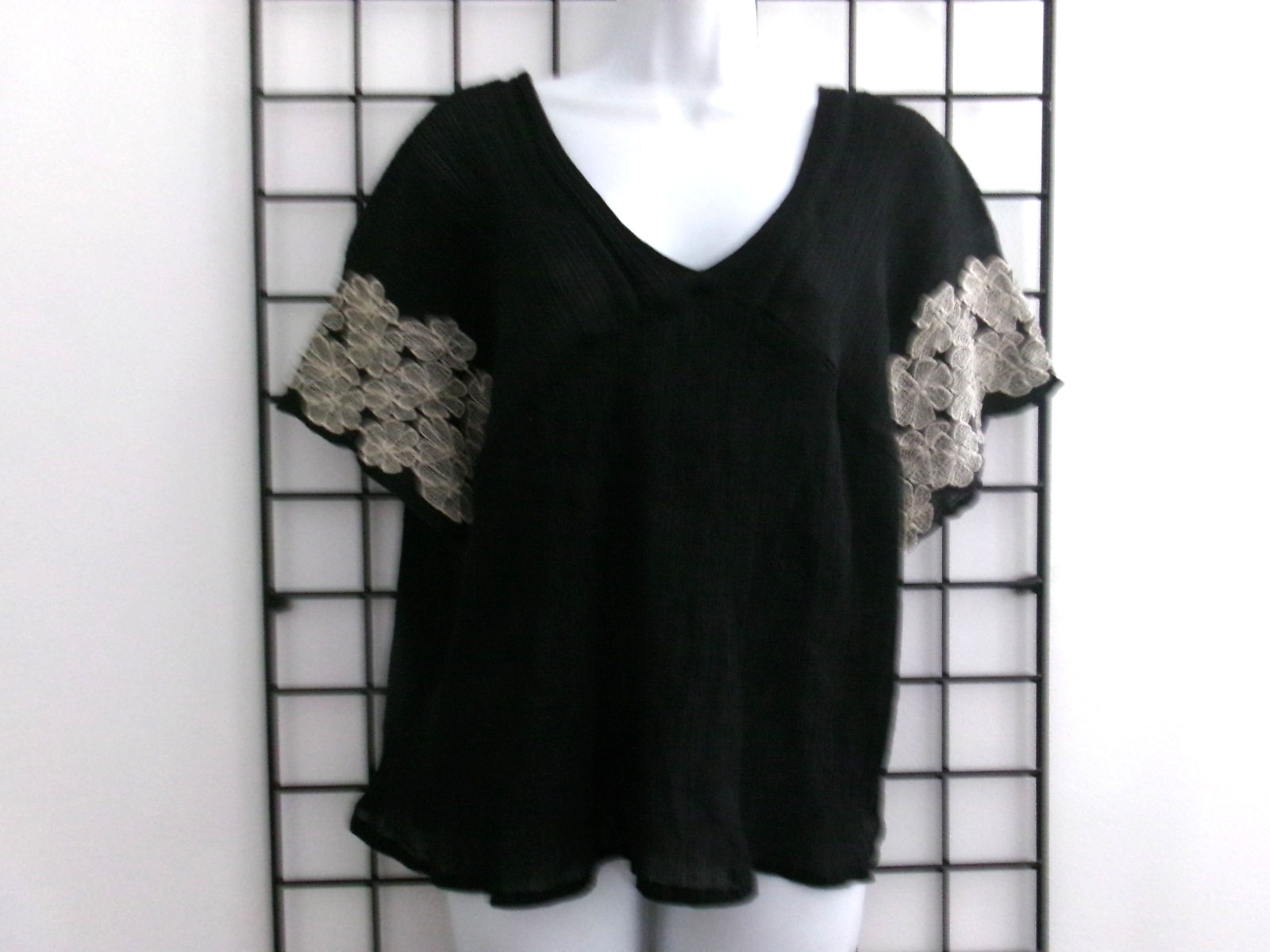 WORLD MARKET 🌸 ONE SIZE / S / M / L==CRINKLED BLACK / BOXY BOHO BLOUSE