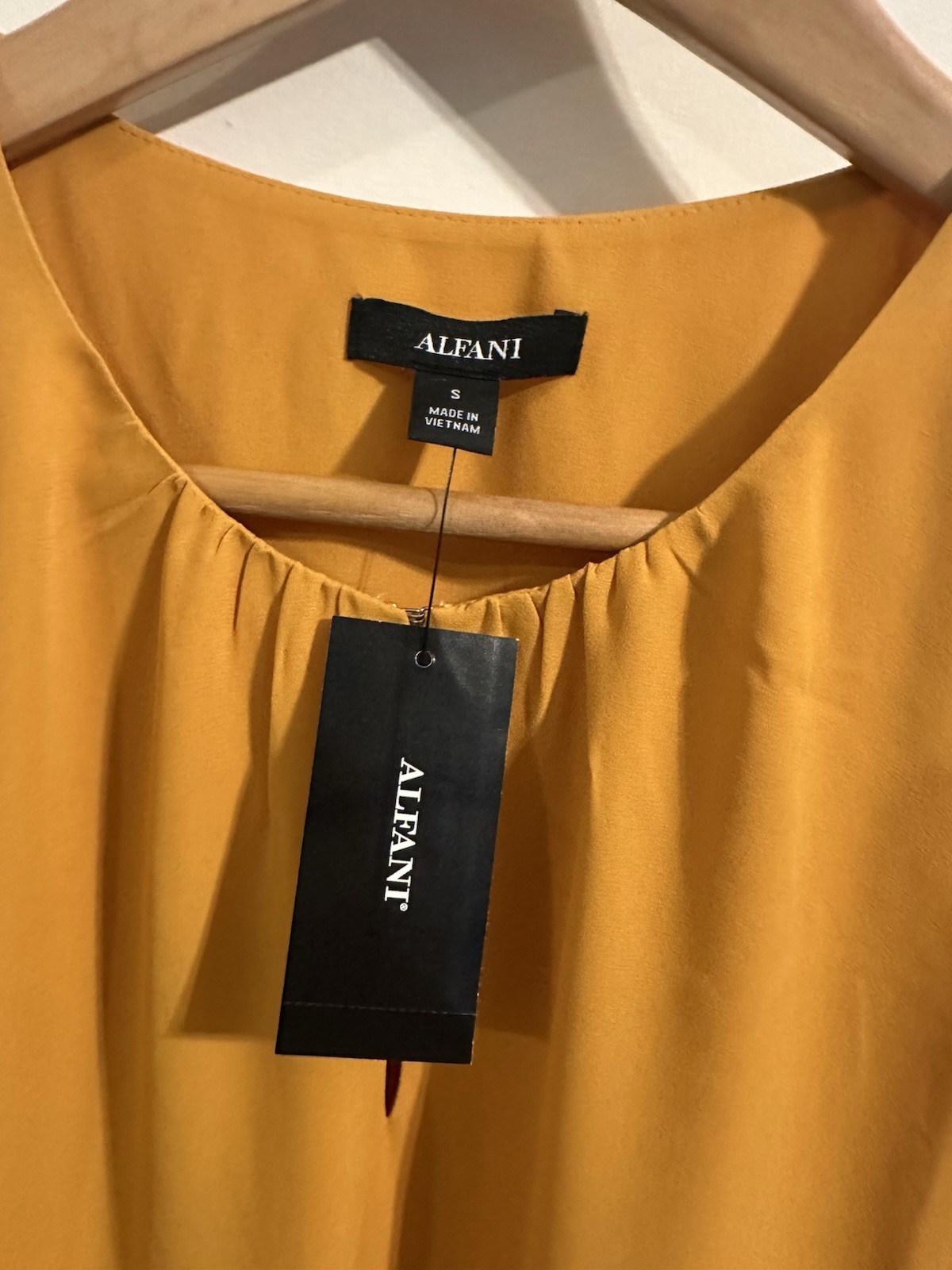 Alfani Neo Glow Women’s Blouse Top Size S Marigold Mustard Yellow NWT