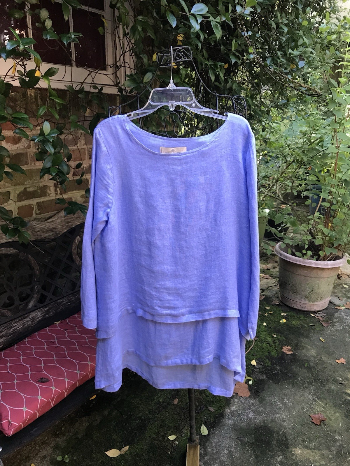 Crown Linen Design- BLUE LINEN LAYERED SHIRT BLOUSE TUNIC TOP- Size Small- VGUC