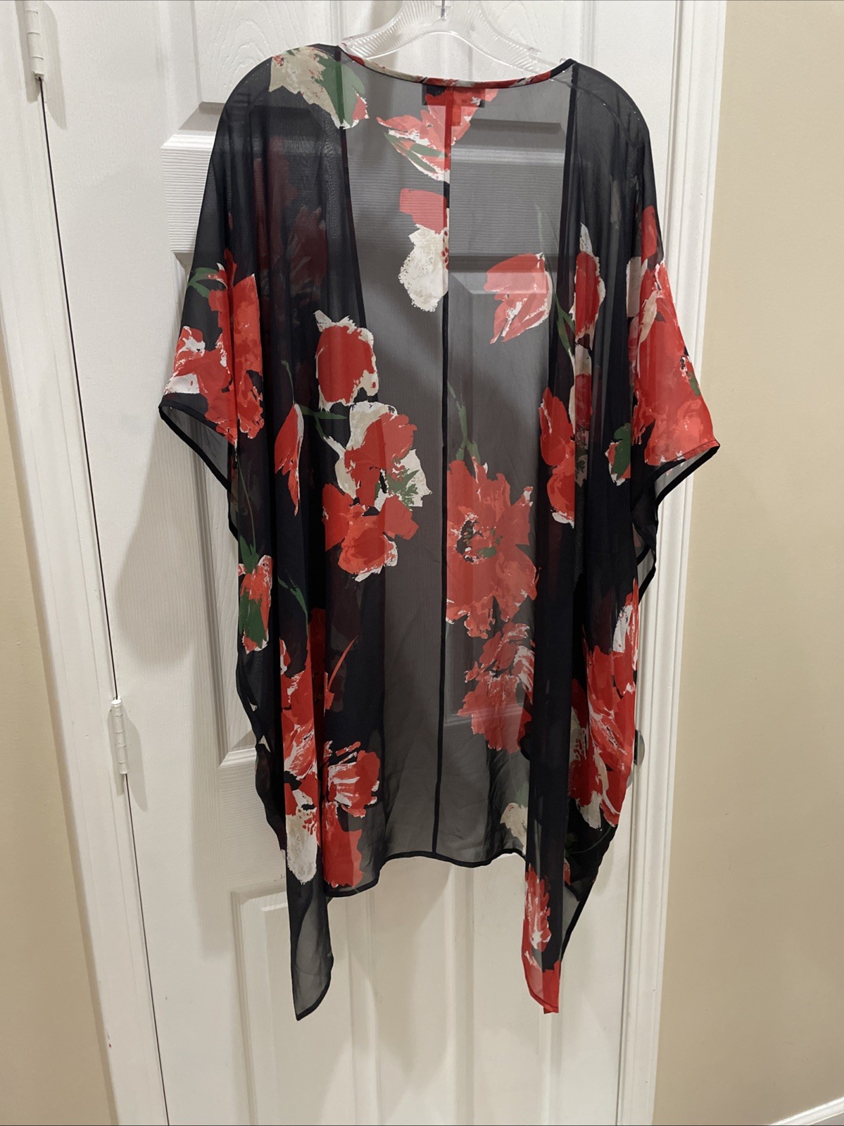 ST JOHN collection Silk Kimono Cardigan M/L Black Red Gorgeous Floral Semi Sheer