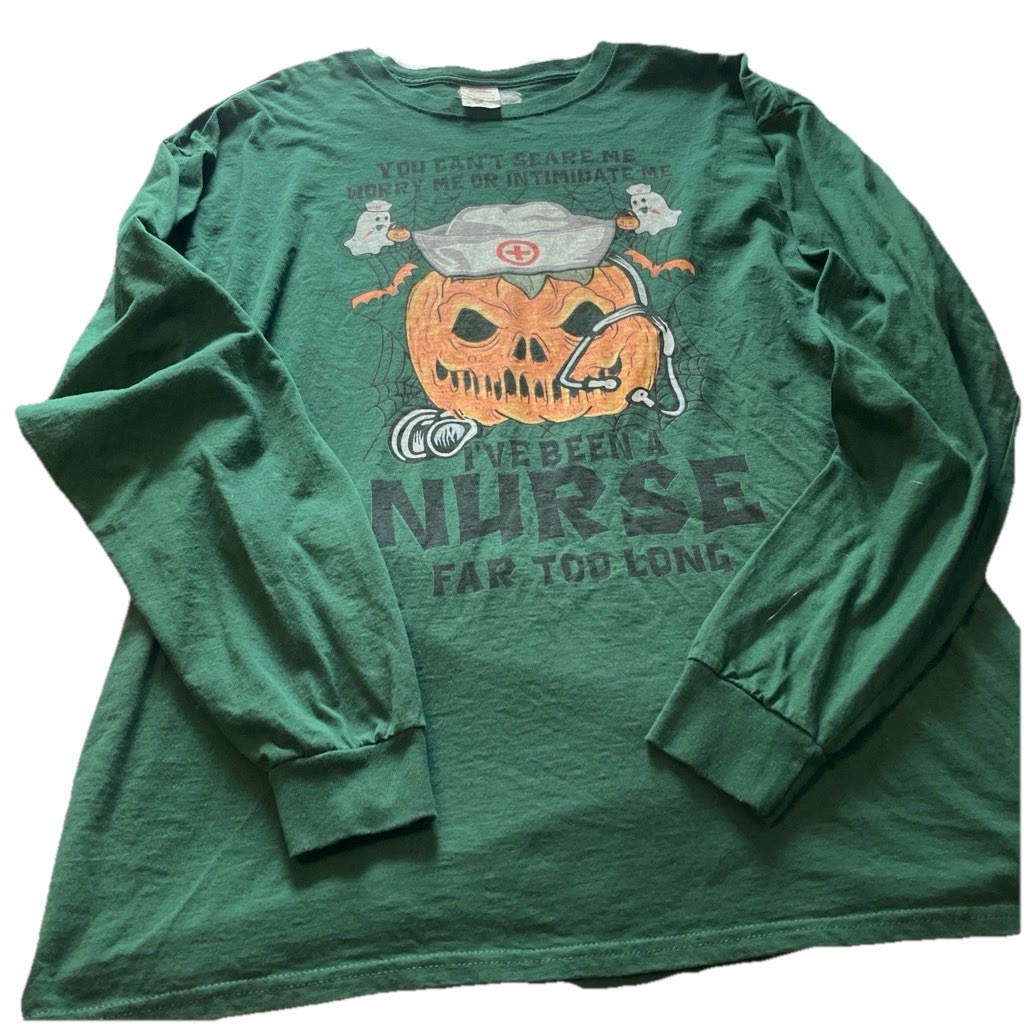 Vintage Nurse Halloween Graphic T Shirt Women XL Green Long Sleeve Pumpkin