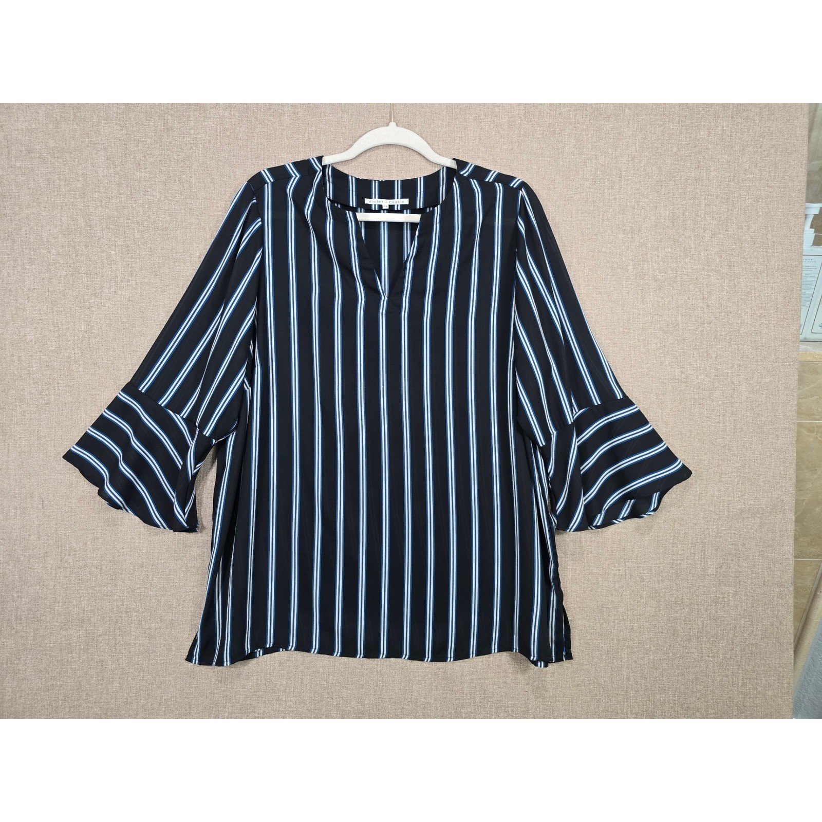 Violet + Claire Womens 1X Striped Bell Sleeve V-Neck Blouse Black Blue White