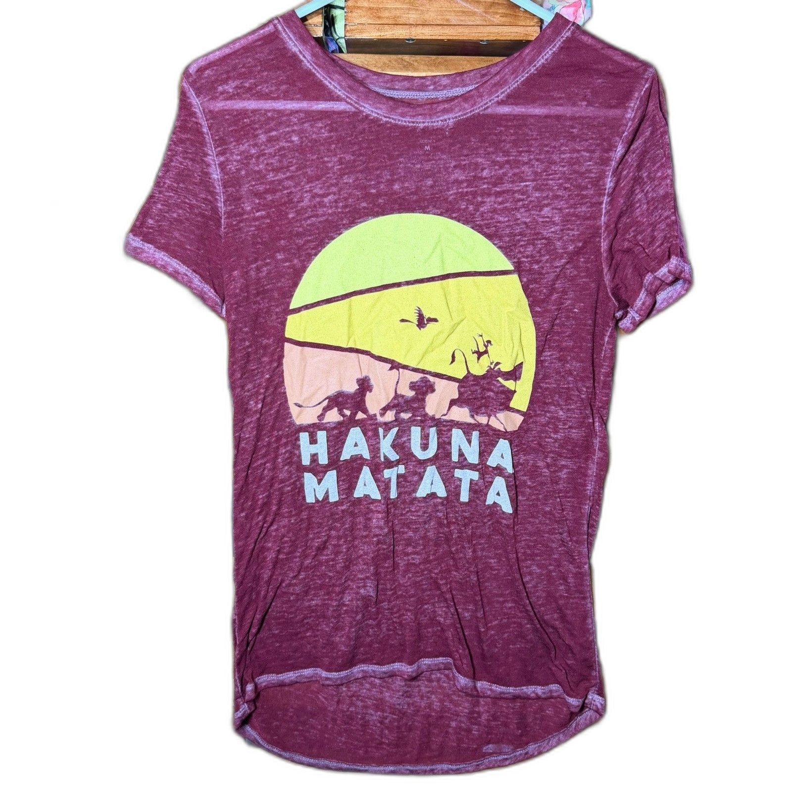 Disney Lion King Hakuna Matata T-Shirt Burnout Tee Size M