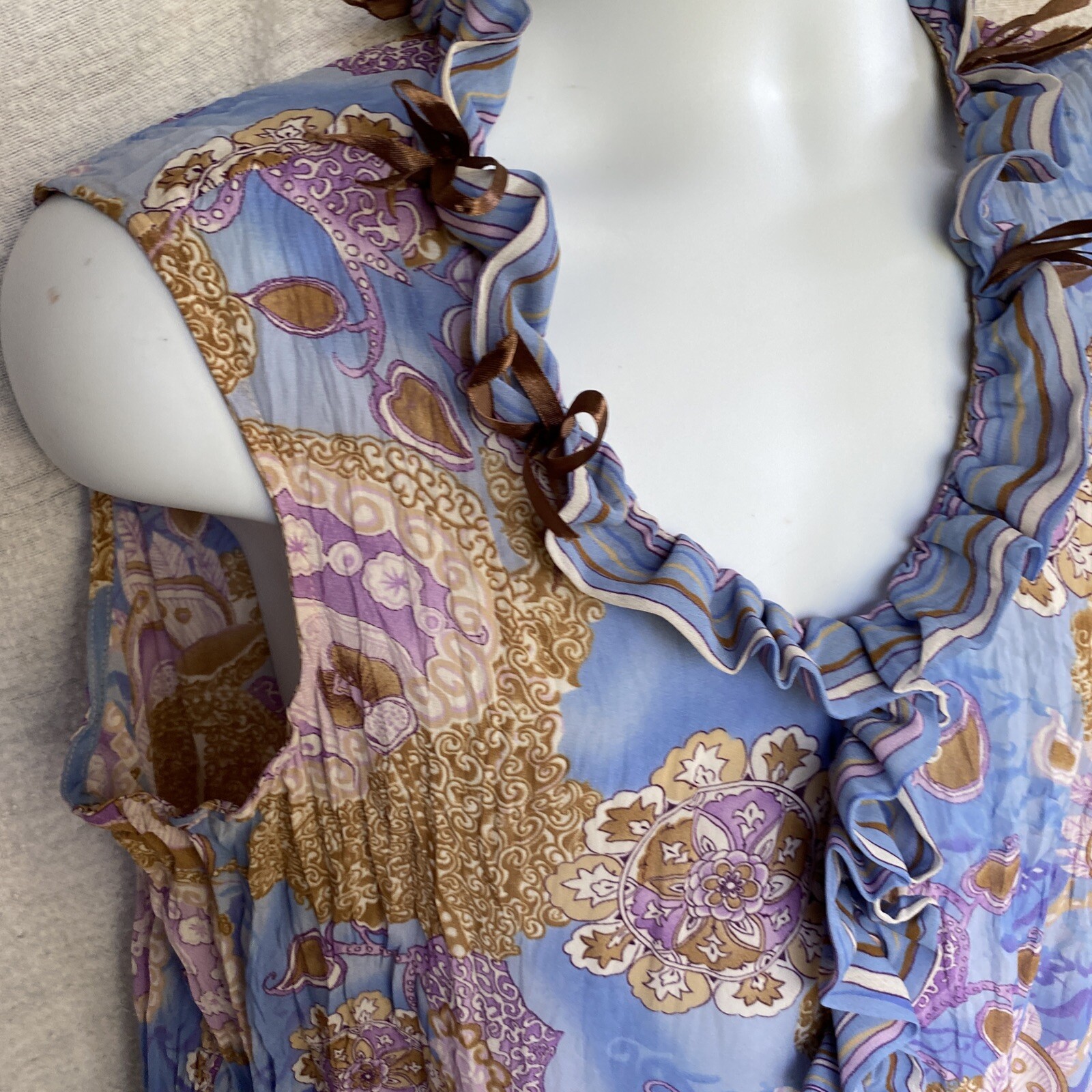 Piano Brand Ribbon Blouse Purple Mandala Circles, Ruffles Size L