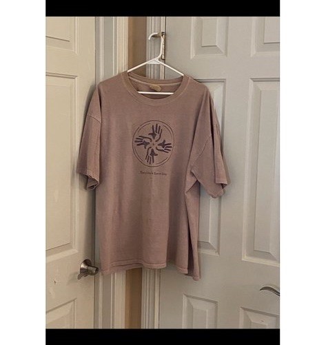 Earth Creations ‘Every Day is Earth Day’ Mauve Graphic T-Shirt XL