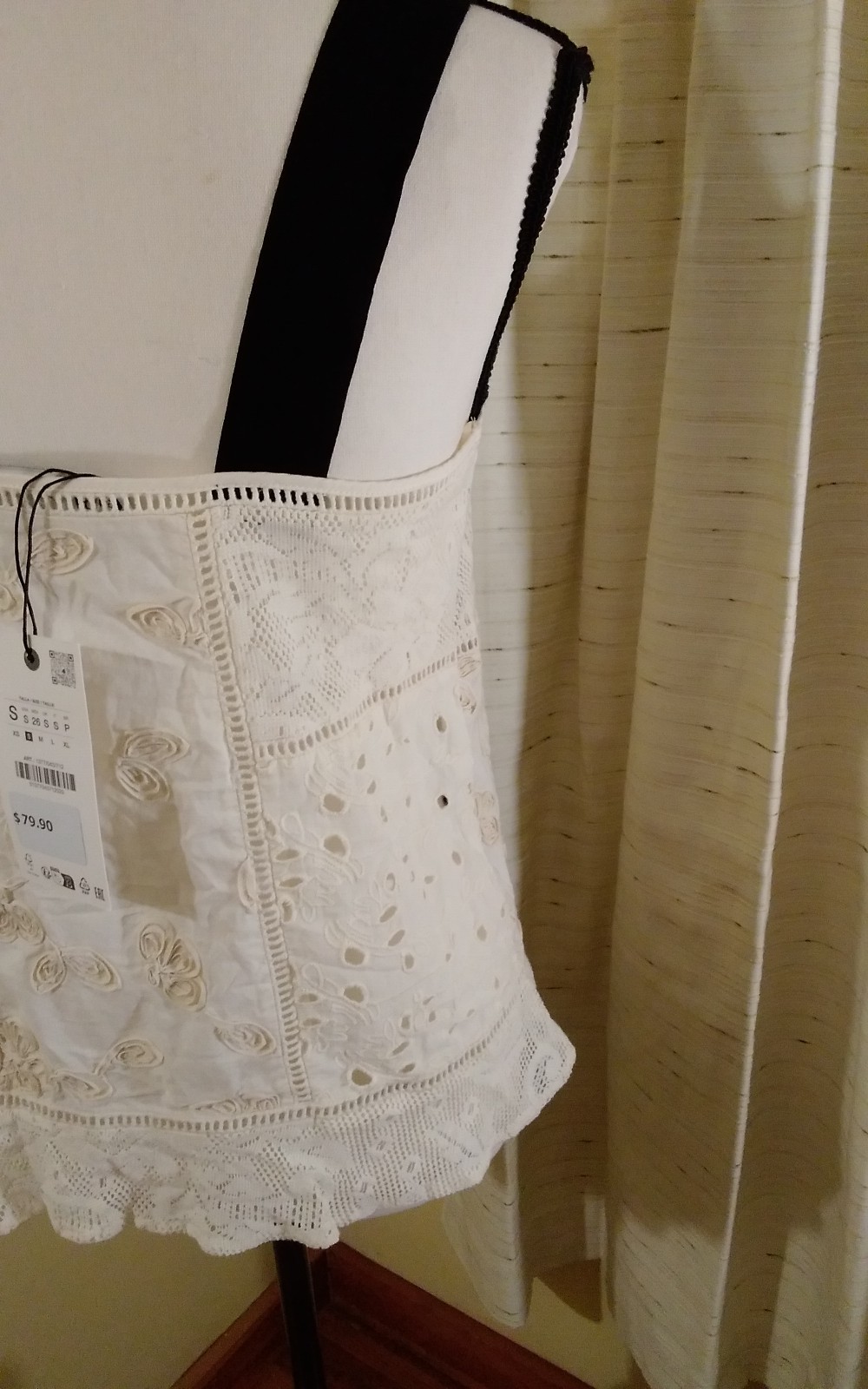 Zara Wide Strap Eyelet Camisole Ivory Small NWT