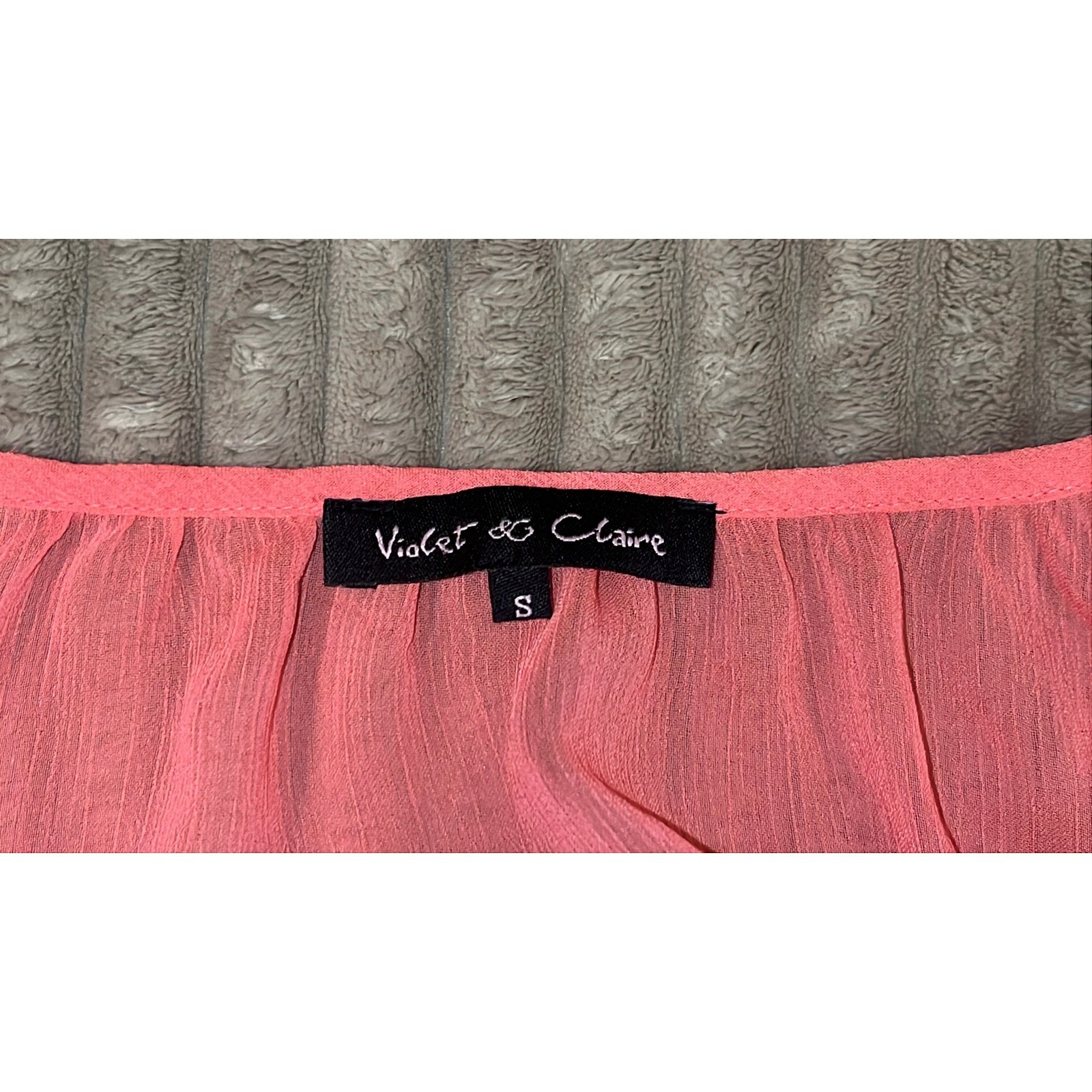 Violet and Claire Coral Pink Sheer Button Front Blouse Top Small