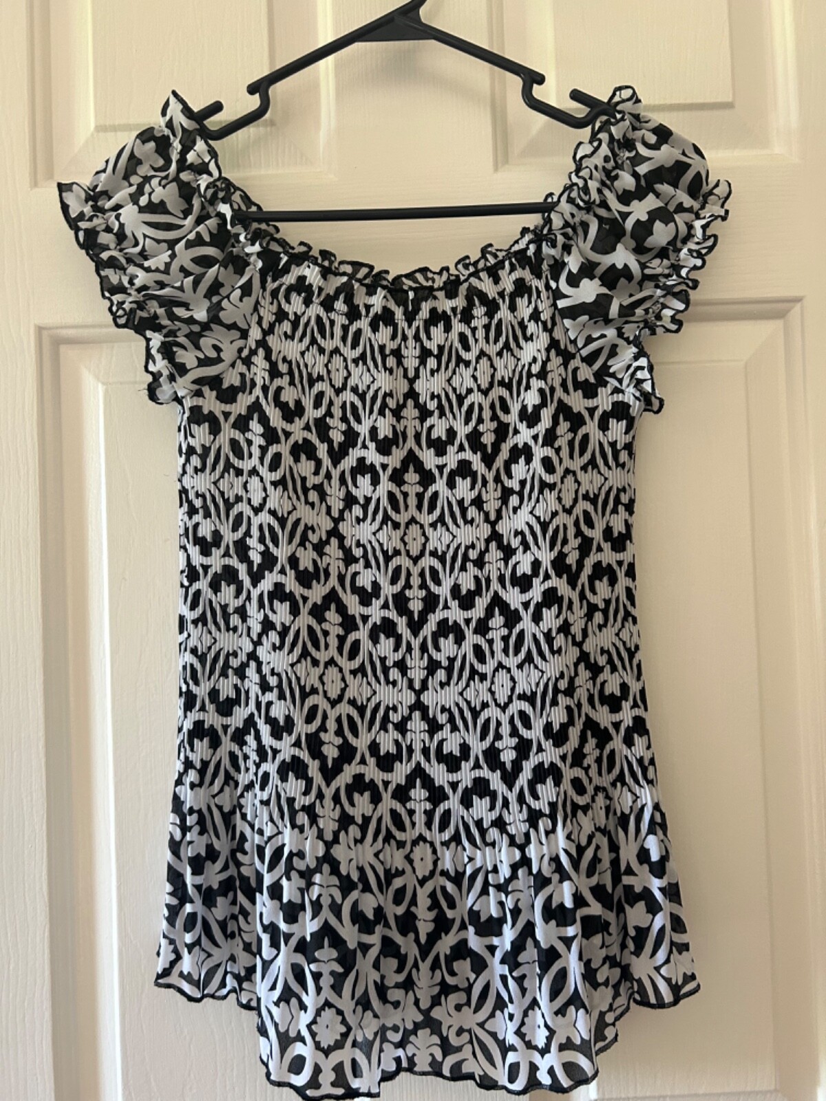Agora shirred tunic top, Black / white geometric pattern, ladies size small