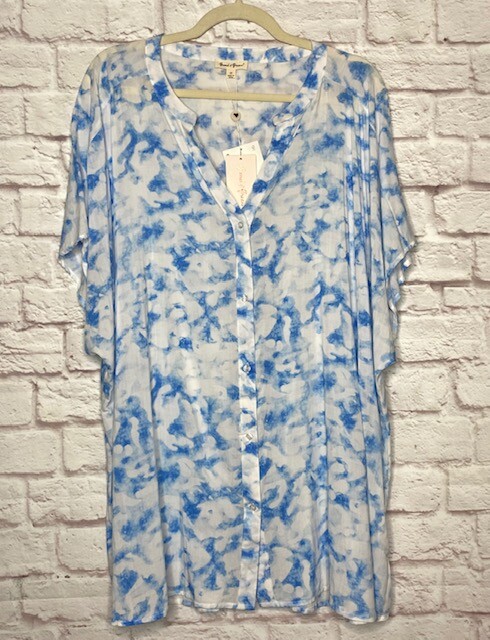 XL/1X/2X/3X New Blue Skies Graphic Print White Clouds Shirt Top Tunic Blouse