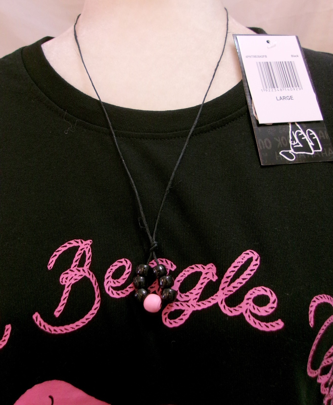 T-Shirt Women’s Snoopy Large Cowboy Graphic Light Weight Black Pink Necklace NEW