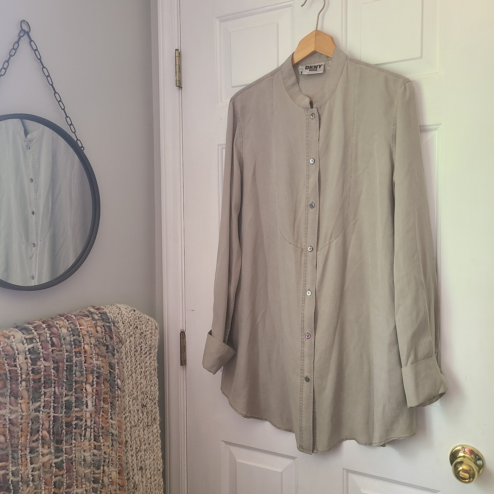Vtg DKNY 100% Silk Mandarin Collar Yoke Stitch Button Tunic Shirt Sz M Beige Y2K