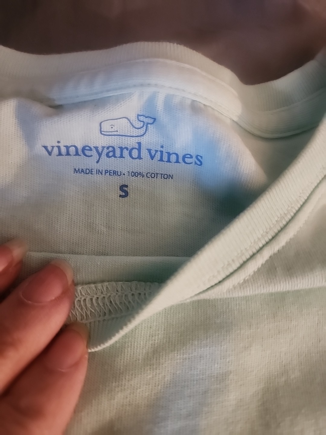 VINE YARD VINES WOMENS SIZE SMALL T-SHIRT EUC POCKET Logos Front &back