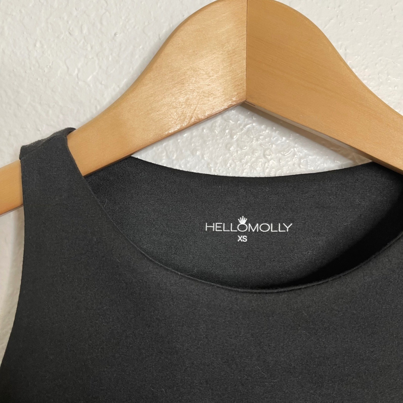 Hello Molly Womens XS Black High Neck Sleeveless Racerback Crop Top