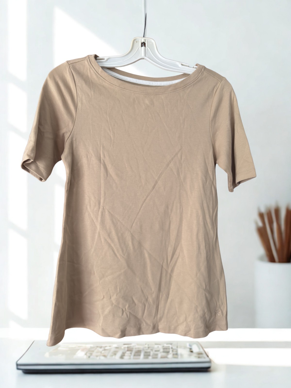 Isaac Mizrahi Live! Essentials Pima Cotton Boat Neck Swing Top (Iced Coffee) S