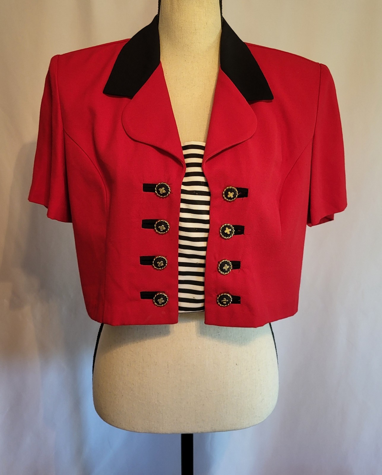 ☆Vintage 80s☆ Womens Bolero Top Red/Black Cropped Buttons M-L Mob Wife