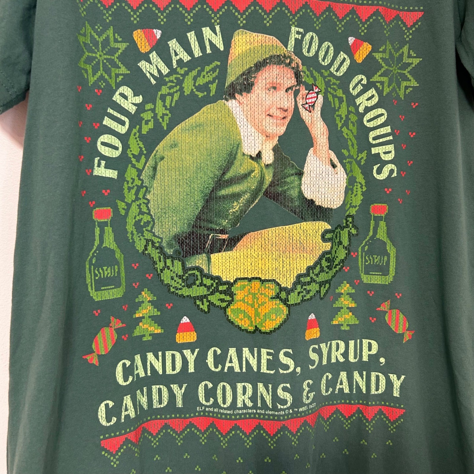 Elf Buddy Four Main Food Groups Christmas Graphic T-Shirt Green Large L