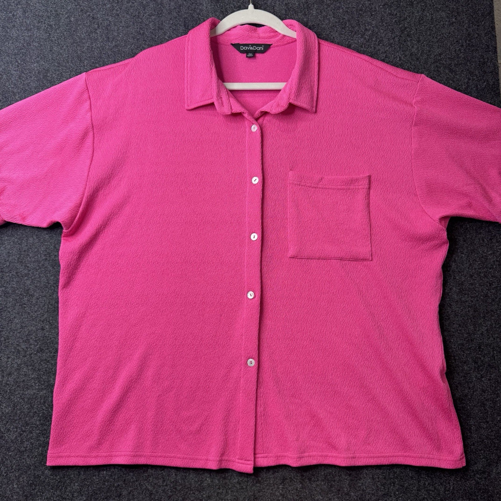 Davi & Dani Shirt Women 3XL Hot Pink Textured Button Down Oversized Pocket