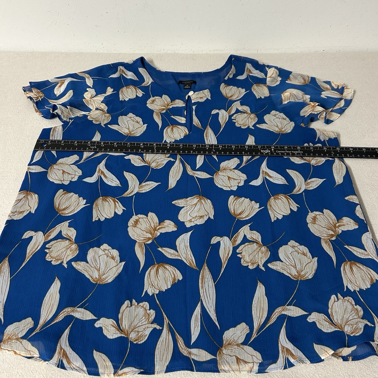 Ann Taylor Factory Top Women’s XL Blue Cream Floral Chiffon Short Flutter Sleeve