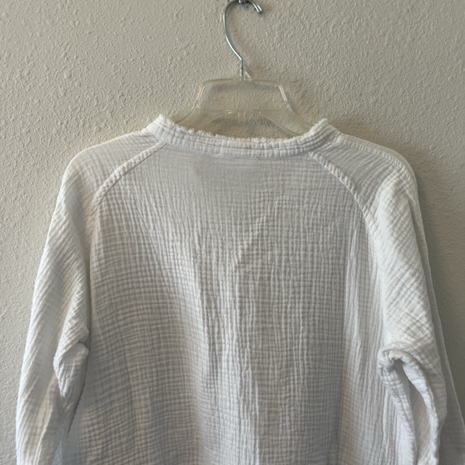 Lucca Women’s Top Size XS White Gauzy Cotton Tunic Button Boho Beachy Cottage