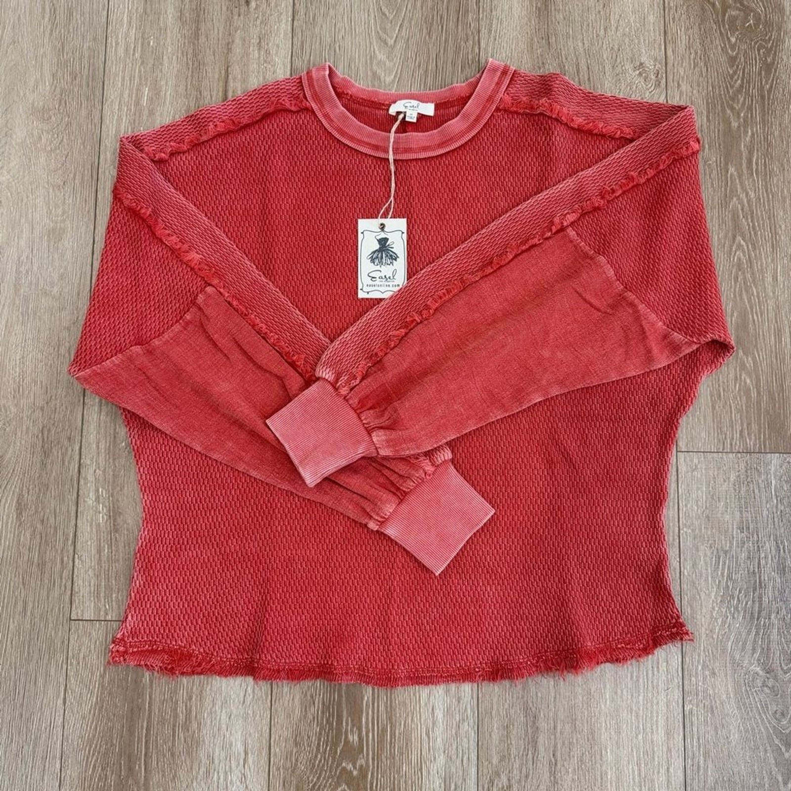 NWT Easel Mineral Washed Relaxed Knit Top Size Medium Poppy Red ET71675