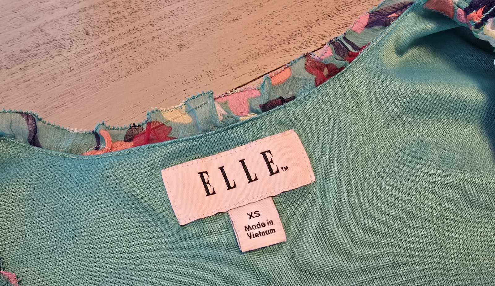 ELLE Sleeveless Floral Blouse Women’s XS, Sleeveless, Lined Multicolor