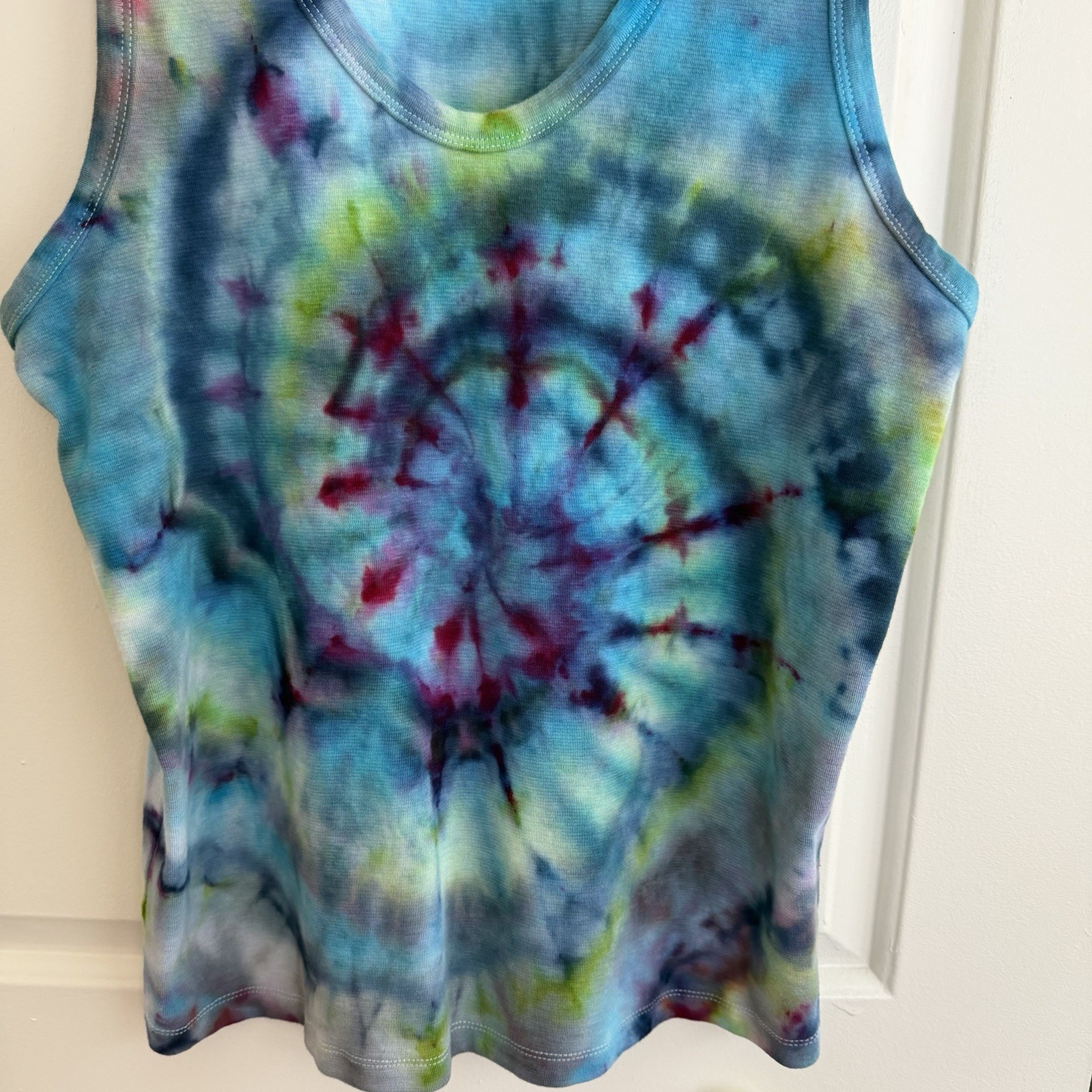 NEW Tie Dye Tank Top Women’s XL Rachel Zoe Super Soft Stretchy Blues Green Red