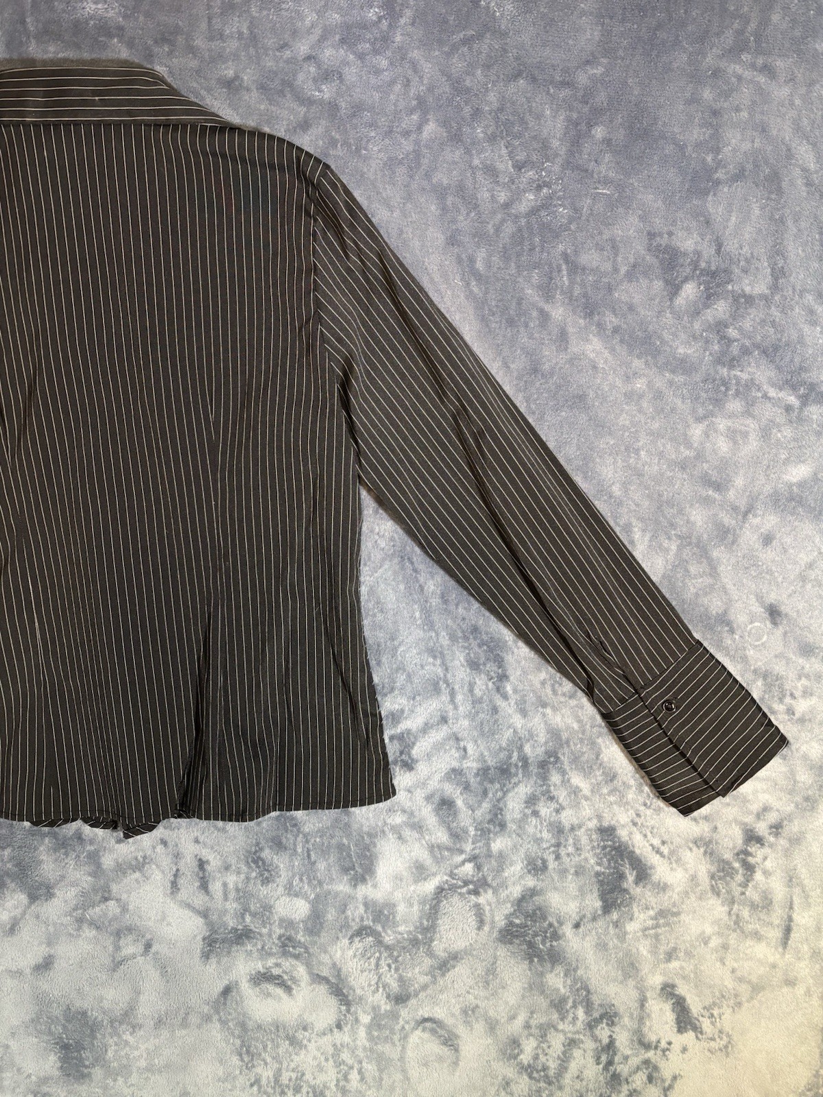 DCC Women’s Black White Pinstripe Collared Zip Long Sleeve Blouse Size M