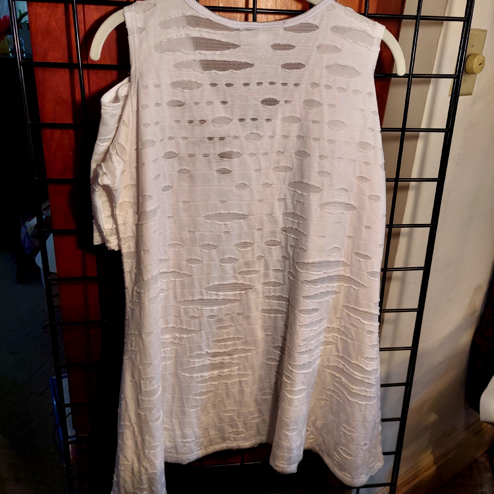 TALK OF THE WALK White Layered Asymmetrical HI LOW Hem Size Small EUC!!