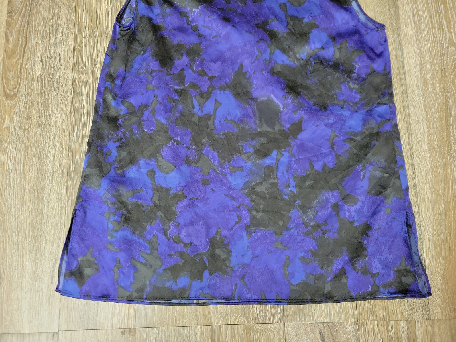 Tahari SZ S Blue/Black Splotches Sleeveless V-Neck Women’s Top Polyester Blend
