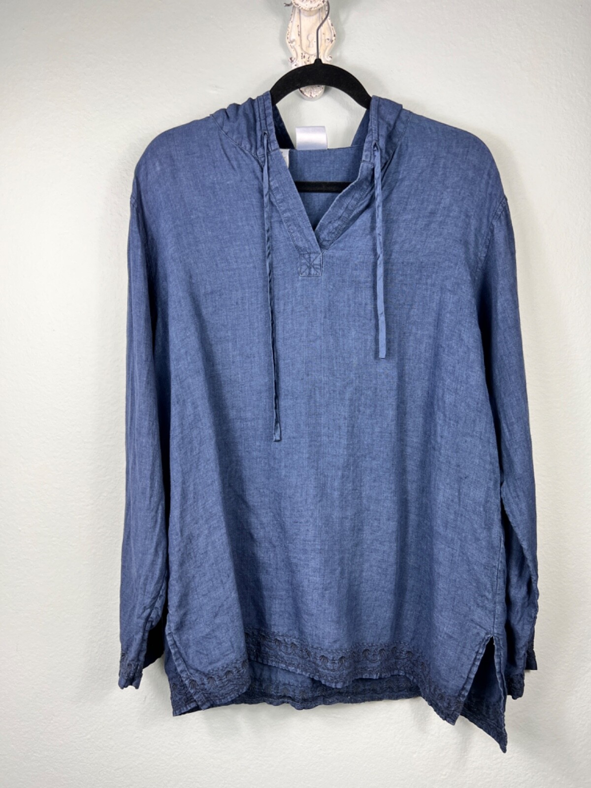 DKNY Women’s M Classic Navy Blue 100% LINEN Embroidered Hooded Top