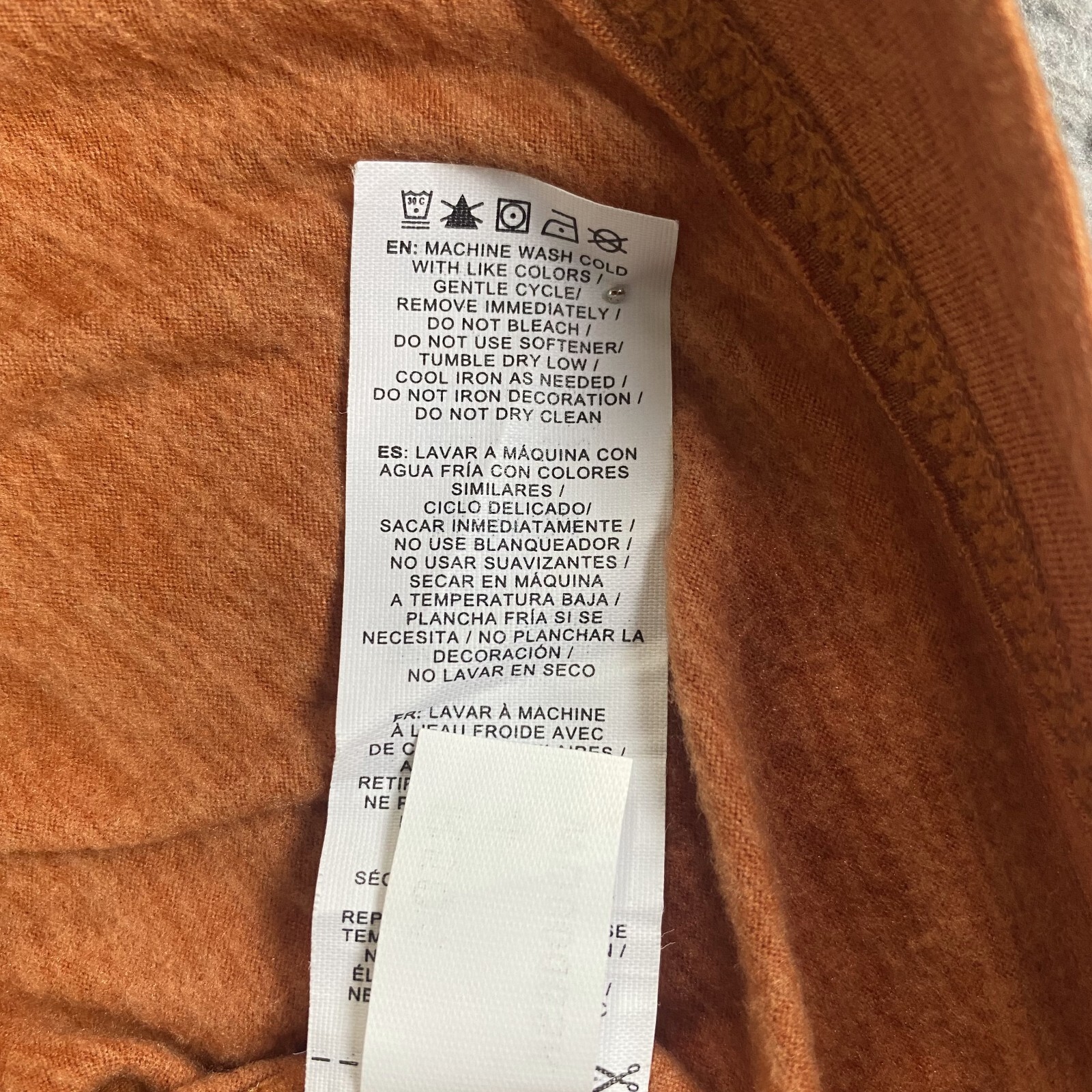 Gaiam Shirt Top Womens Medium Orange Shorts Sleeve Regular-Fit V-Neck Pullover