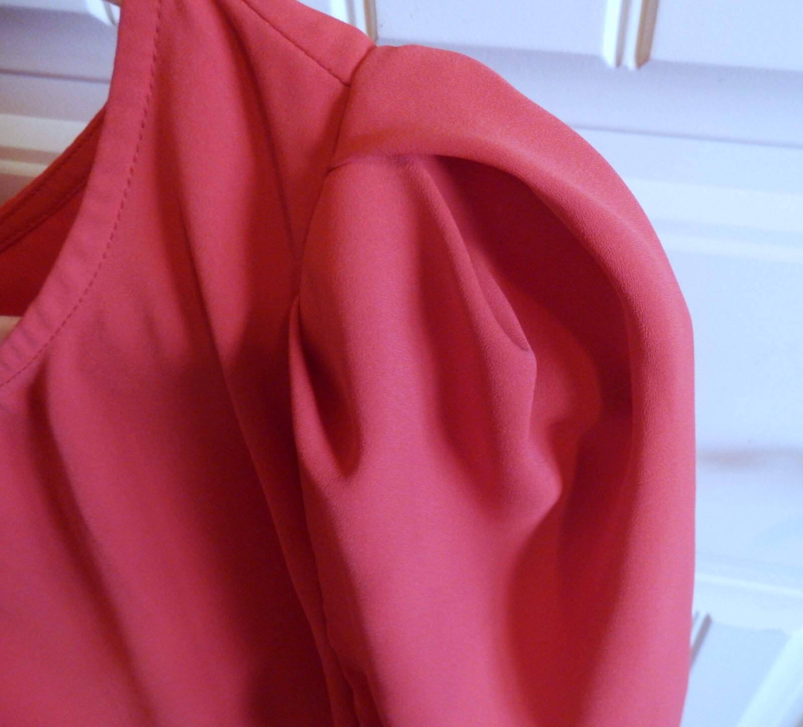 Talbots Red Women’s Gathered Sleeve Top Blouse SZ L EXCELLENT