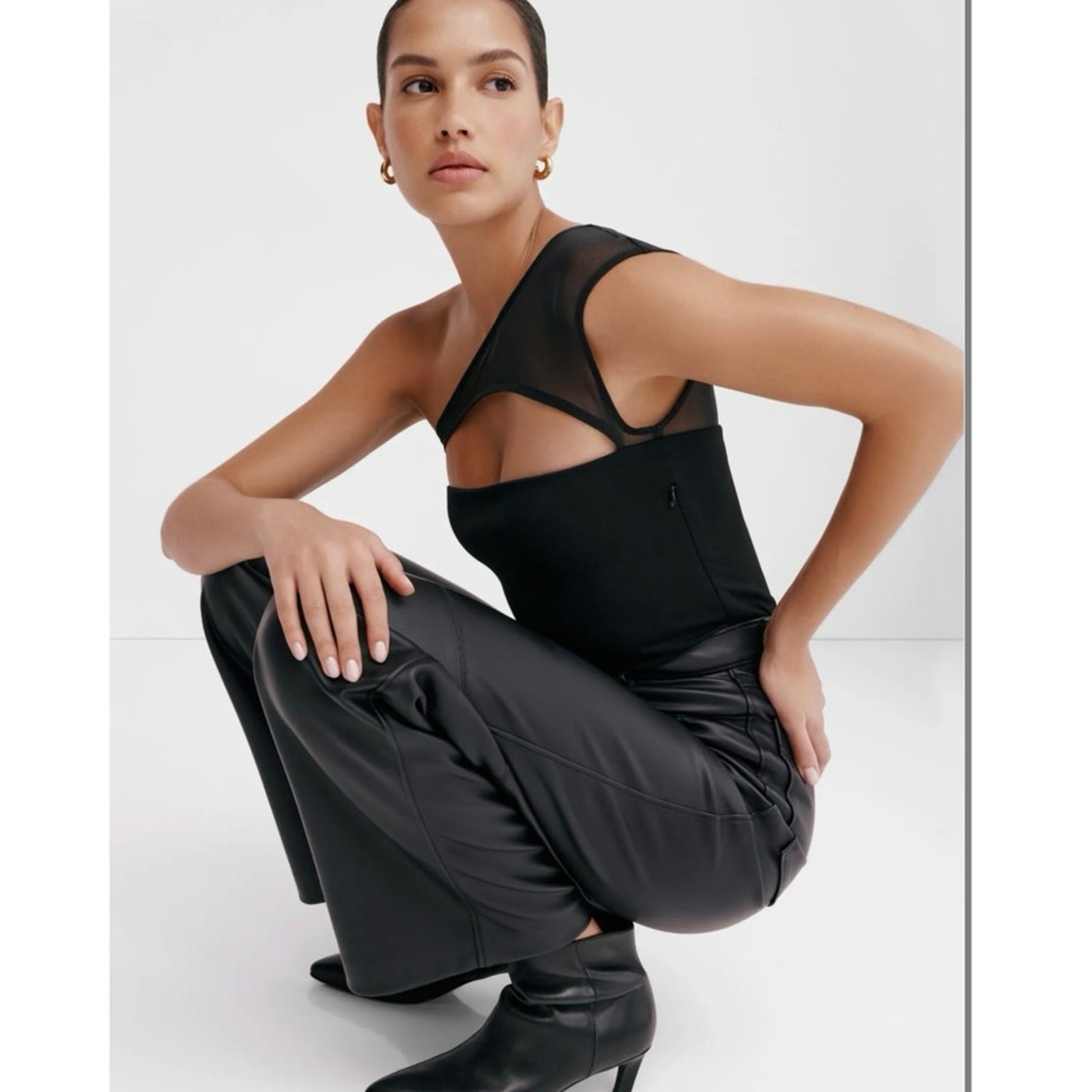 NWOT Marcella Parker One-Shoulder Top in Black SZ S