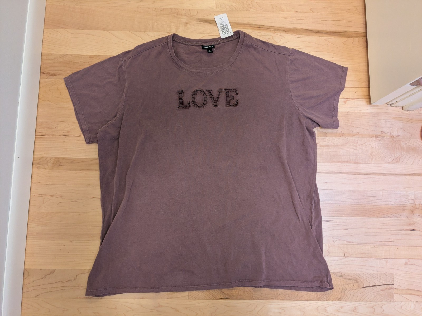 2 Torrid Classic Fit Laser Cut LOVE Crew Neck Cotton Jersey Tee Shirt Top 18 20