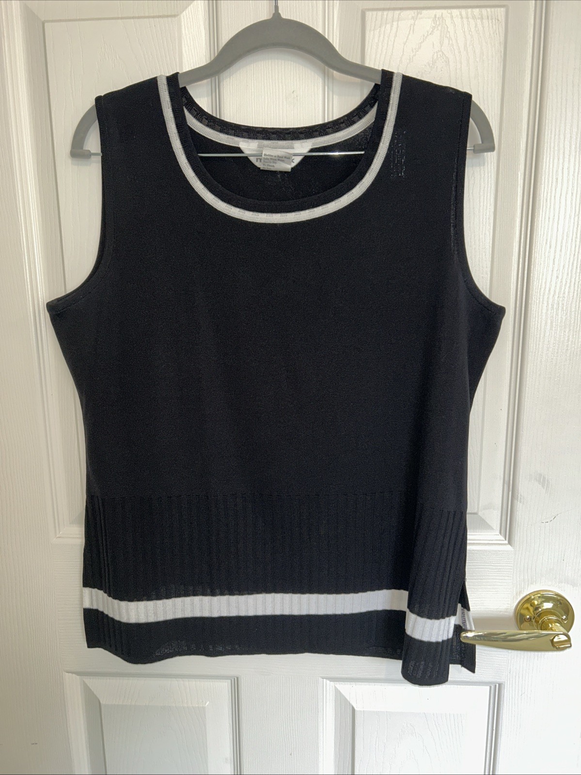 Exclusively Misook Black/White Twin set Cardigan And Tank/shell Large