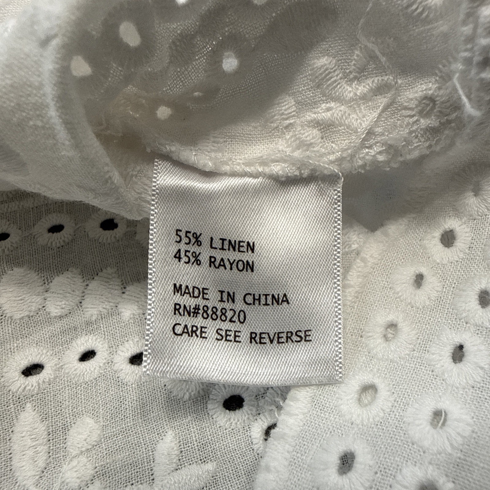 Rose and Thyme linen blend eyelet top women’s small white pleated embroidered