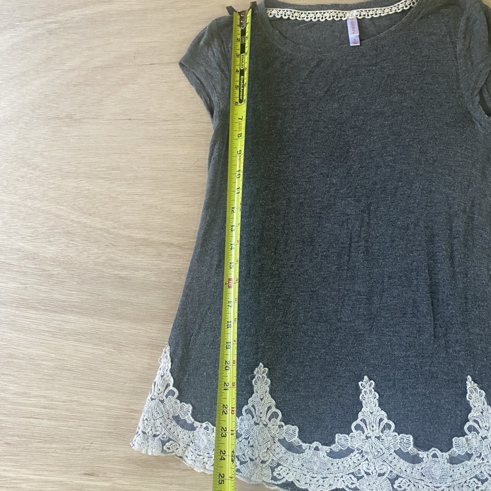 Xhilaration Women’s Charcoal Gray Tunic Top with Off White Lace Trim Size Small