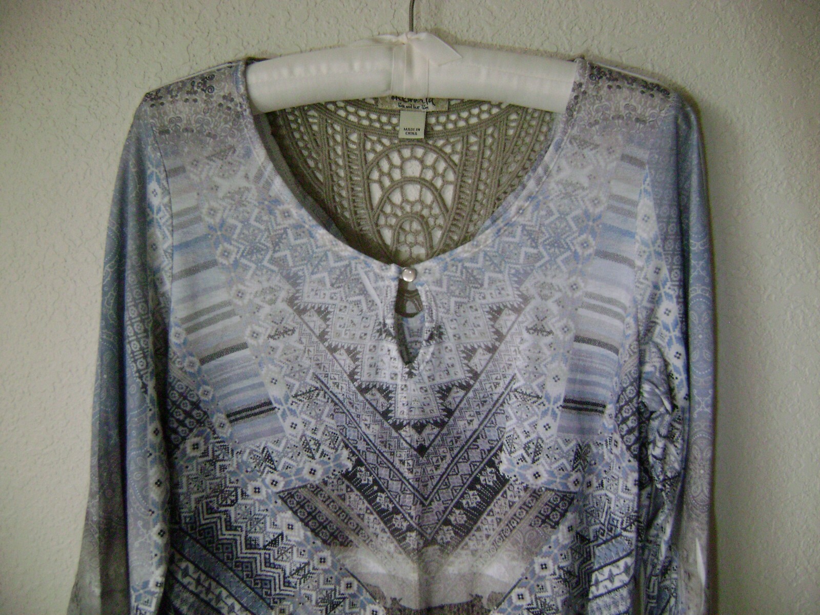 ONE WORLD WOMEN’S PEASANT TOP S SMALL BLUE BOHO BLOUSE KEYHOLE CROCHET BACK