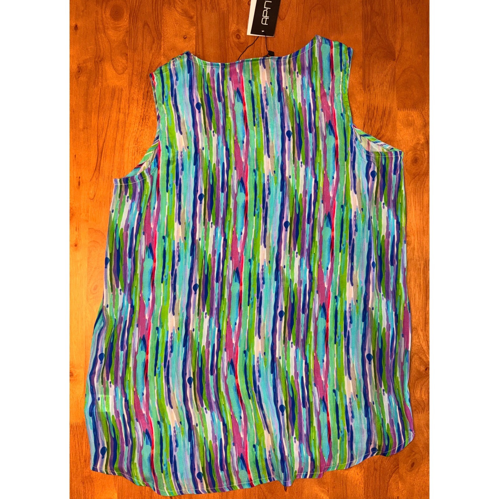 APNY New York Women Sleeveless V-Neck Abstract Stripe Cupro Viscose Top Small