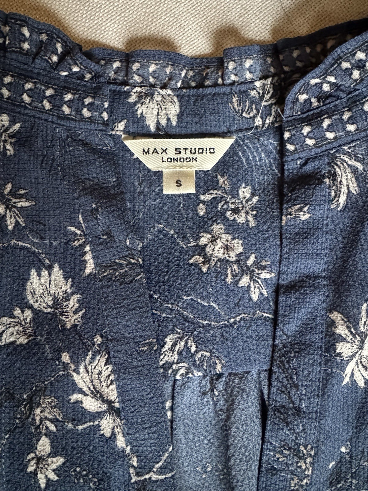 MAX STUDIO Blue & Cream Floral Gathered Sleeve Top or Blouse Sz S
