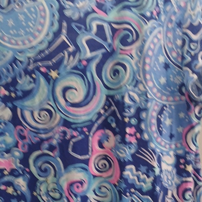 Lilly Pulitzer Women’s M Blue/Pink/White Abstract Octopus Henley V-Neck Top