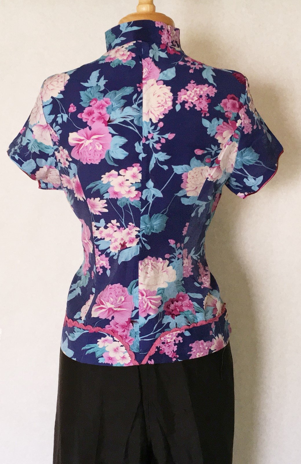 Traditional Chinese Women Short Sleeve Shirt Top with Mandarin Collar