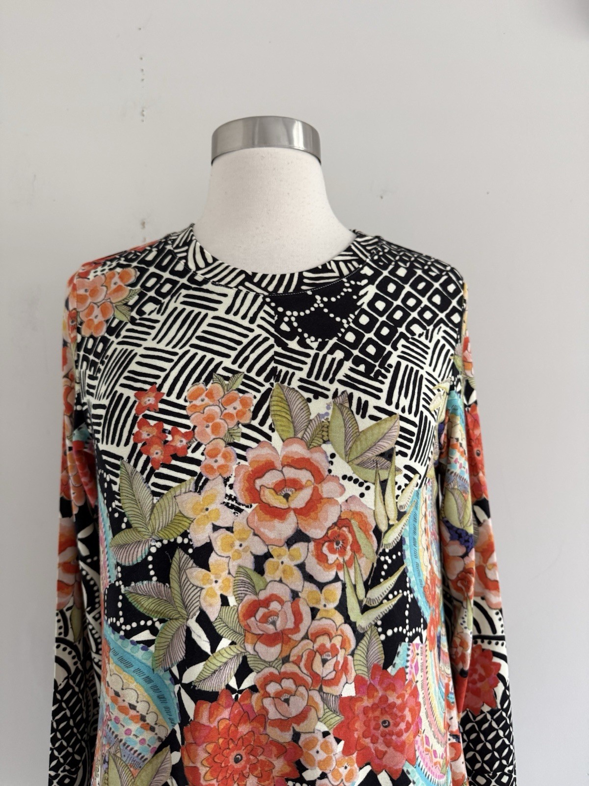 JOHNNY WAS BAMBOO SPANDEX STRETCH CREW NECK LONG SLEEVE JERSEY SHIRT TOP SIZE S