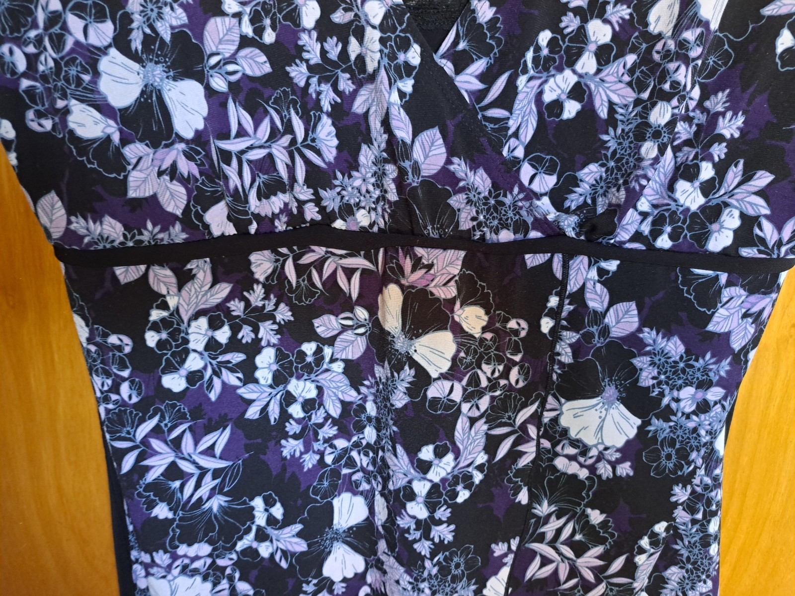 Womens Studio 1940 (Kohl’s) Black & Purple Floral Tie Black Blouse. Size L EUC