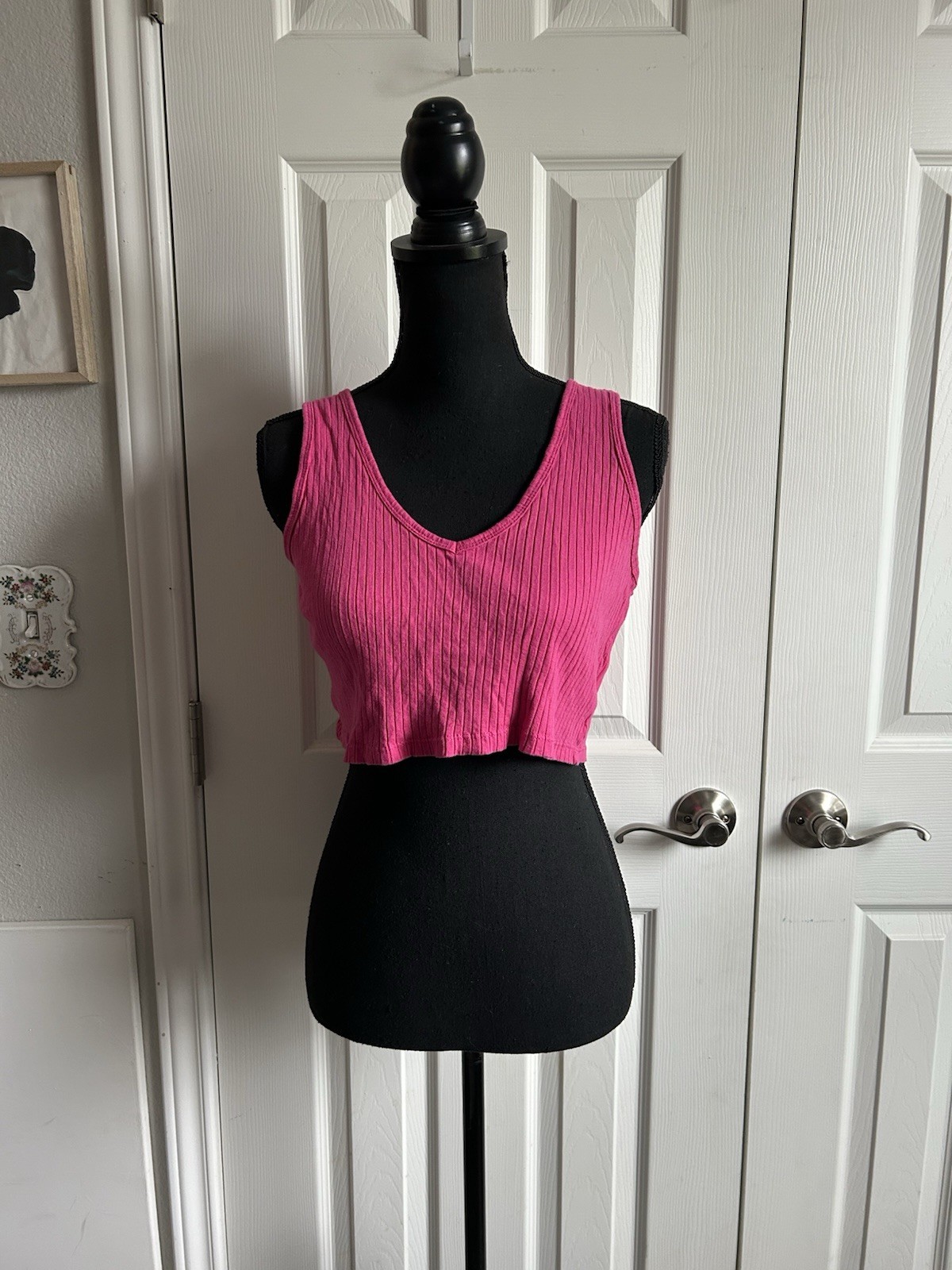 Jolie & Joy Pink Ribbed Knit Cropped Tank Top V-Neck Sleeveless XL Cotton